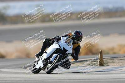 media/Nov-16-2025-Race Pace (Sun) [[8c5fa54630]]/Non Verified Riders (1st 20 Minutes)/1-Turn 14 (10am)/